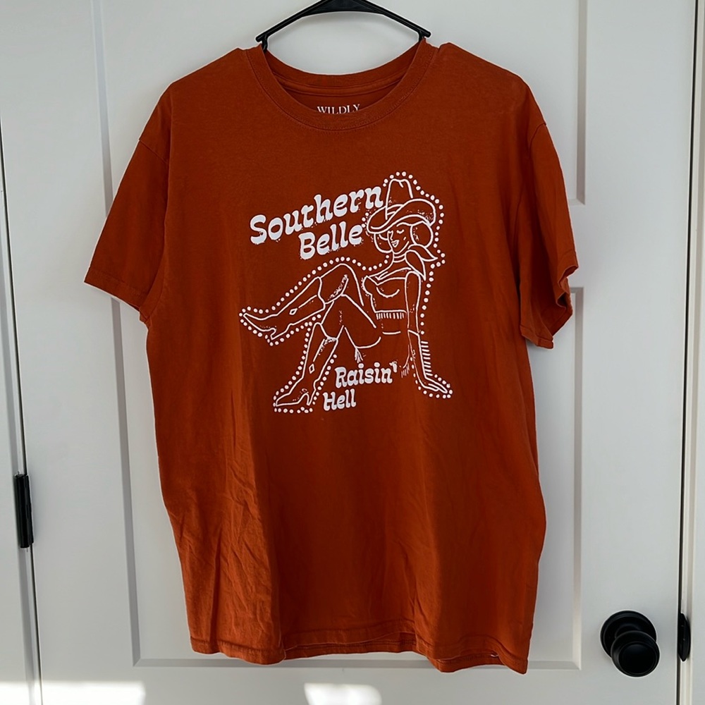 New ‘Southern Belle Raisin’ Hell’ T-shirt